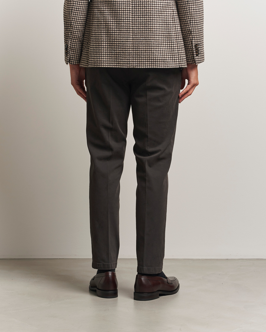 Herre | Bukser | Briglia 1949 | Easy Fit Pleated Cotton Stretch Chino Dark Brown