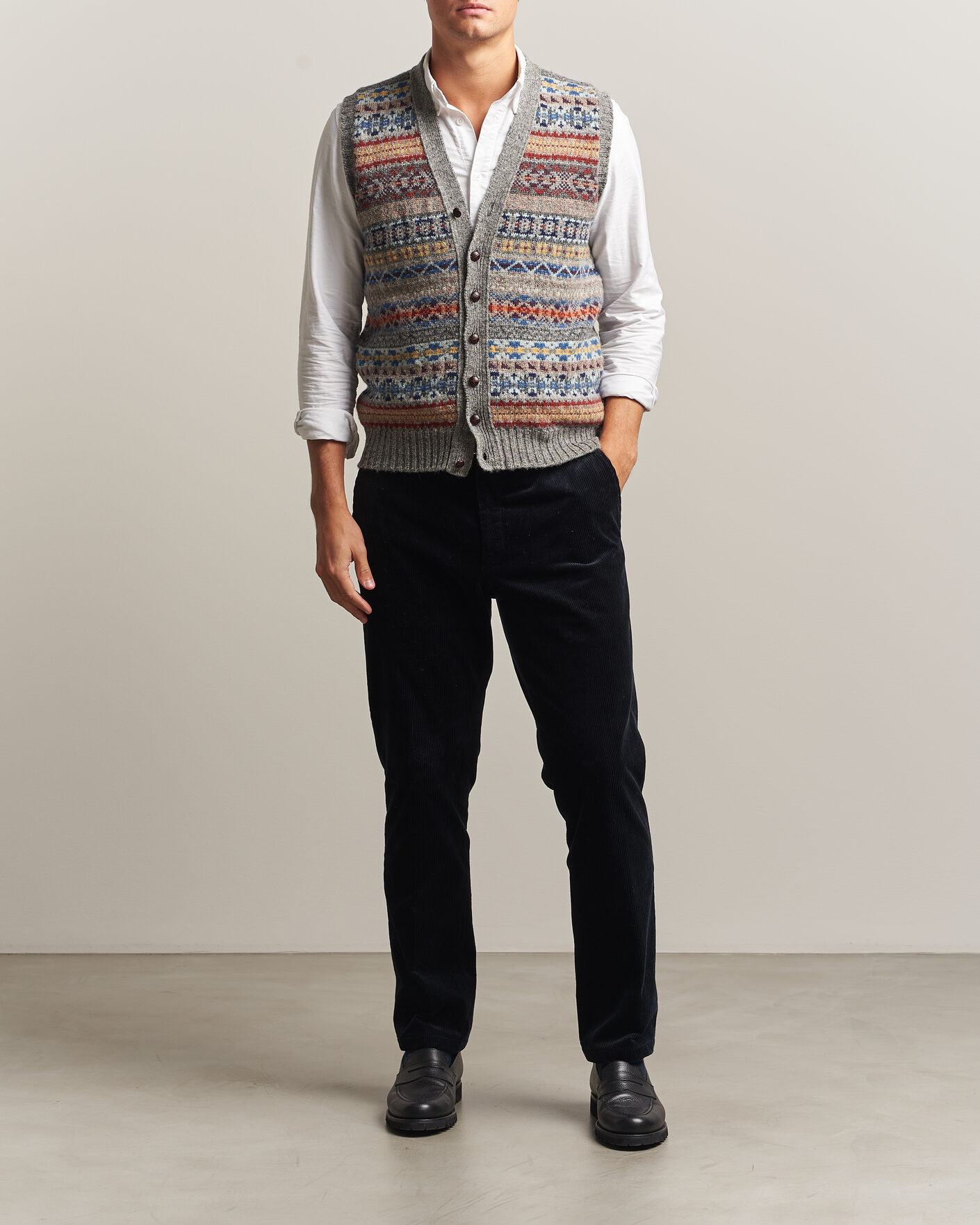 Herre | Gensere | Jamieson's of Shetland | Jamiesons Of Shetland All Over Fair Isle Waistcoat Grey