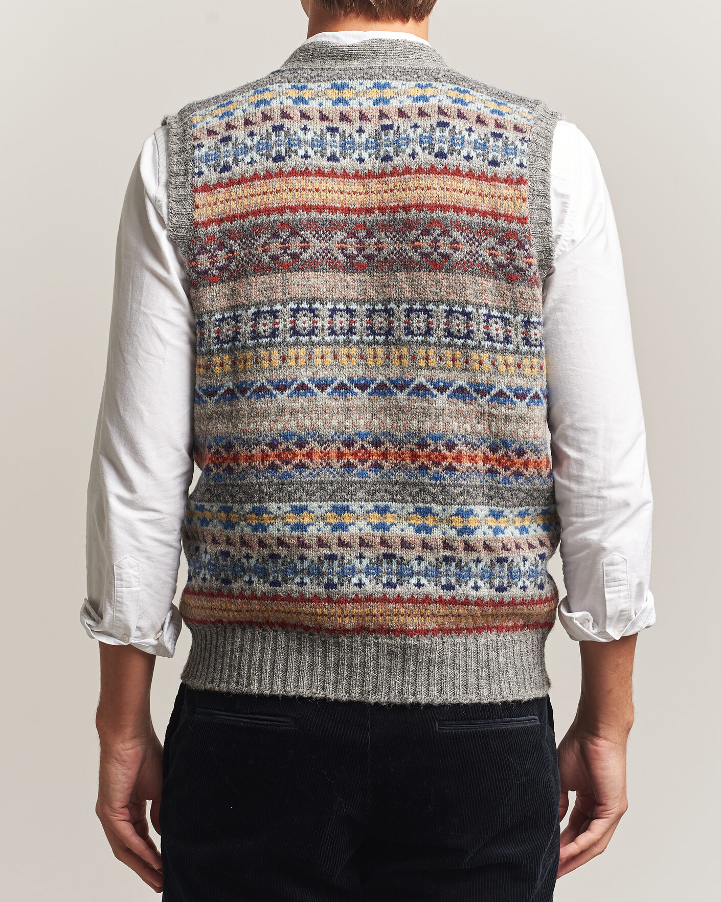 Herre | Gensere | Jamieson's of Shetland | Jamiesons Of Shetland All Over Fair Isle Waistcoat Grey