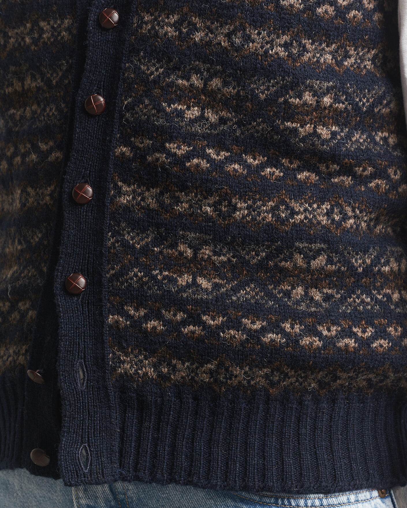 Herre | Gensere | Jamieson's of Shetland | Jamiesons Of Shetland All Over Fair Isle Waistcoat Navy