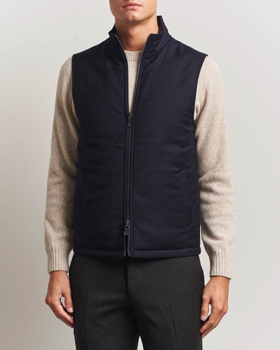 Herre | Vester | Oscar Jacobson | Nylon/Wool Reversible Vest Navy
