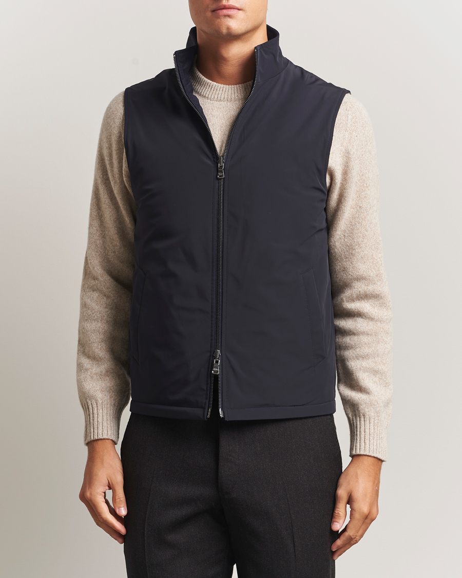 Herre | Vester | Oscar Jacobson | Nylon/Wool Reversible Vest Navy