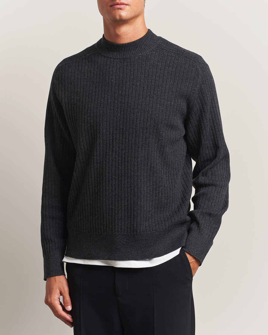 Herre | Gensere | Filippa K | Cotton Merino Knitted Mock Neck Sweater Anthracite Melange