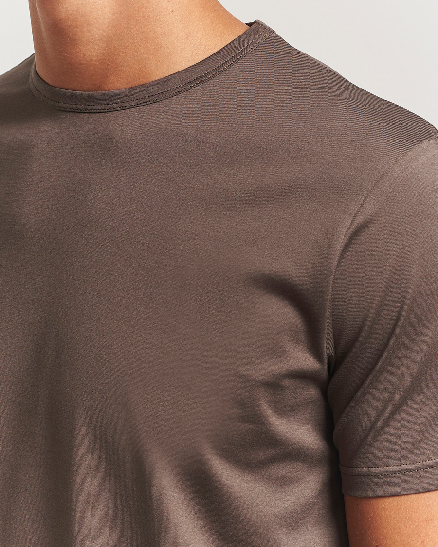 Herre | T-Shirts | Sunspel | Crew Neck Q82 Cotton T-Shirt Bark