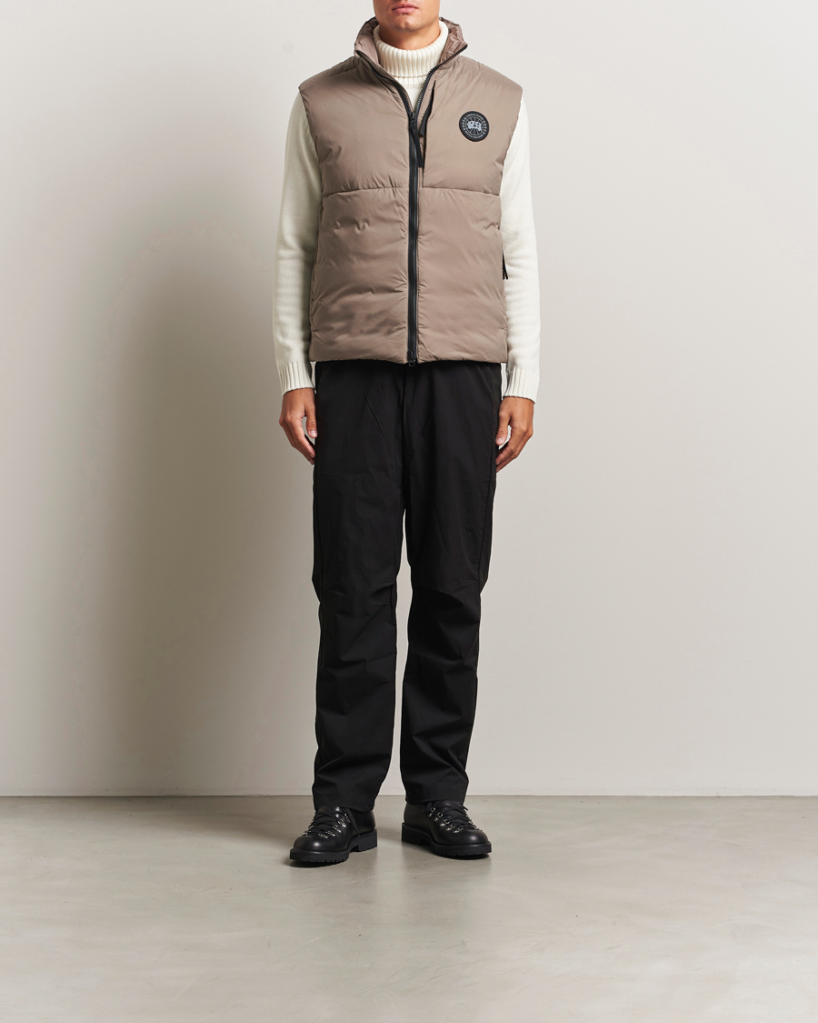 Herre | Vester | Canada Goose Black Label | Lodge Vest Taupe