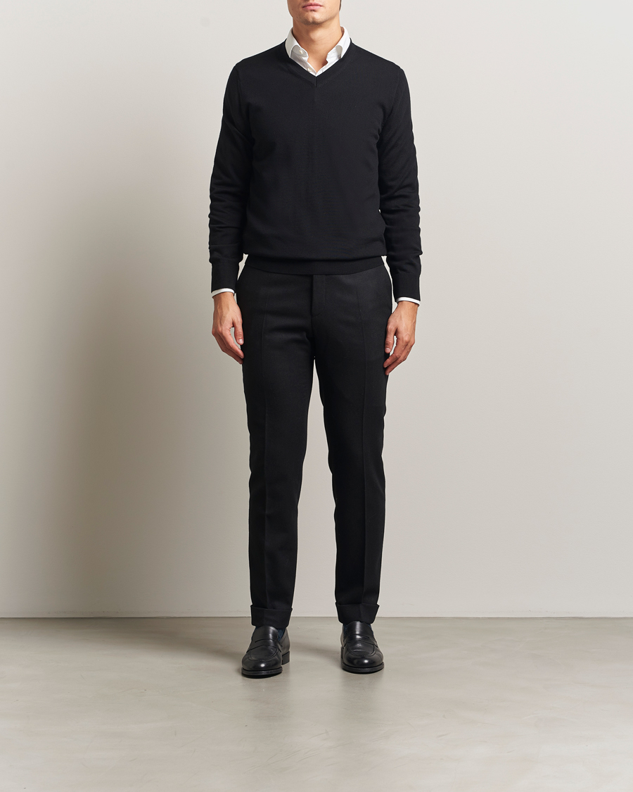 Herre | Gensere | Charles Tyrwhitt | Pure Merino V-Neck Jumper Black