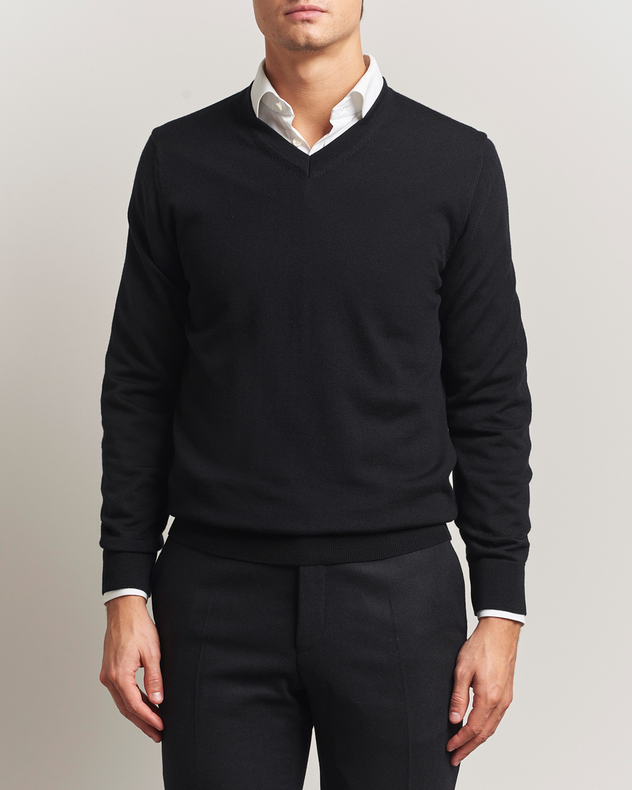 Herre | Gensere | Charles Tyrwhitt | Pure Merino V-Neck Jumper Black