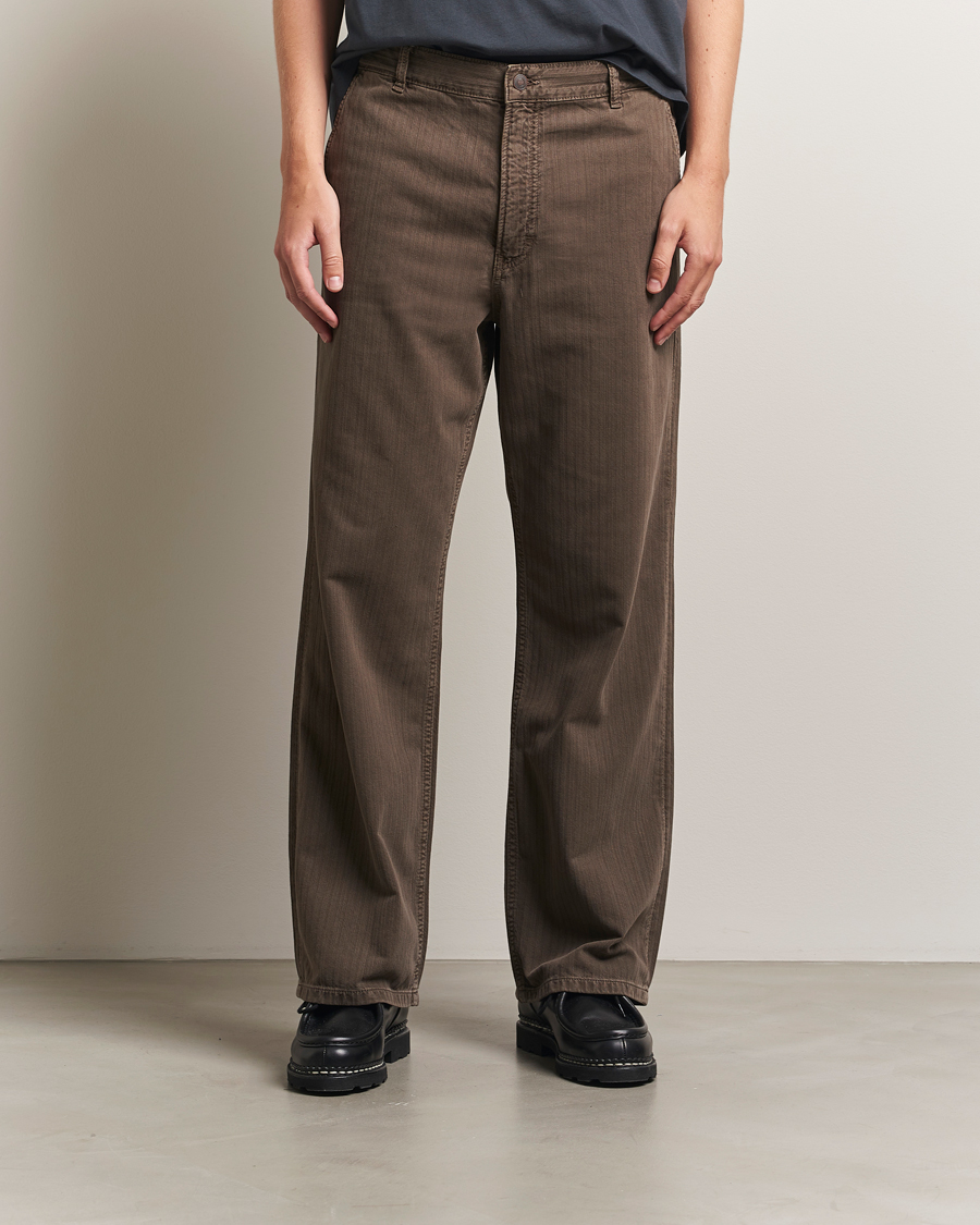 Herre | Bukser | Jeanerica | Genua Herringbone Twill Chino Brown