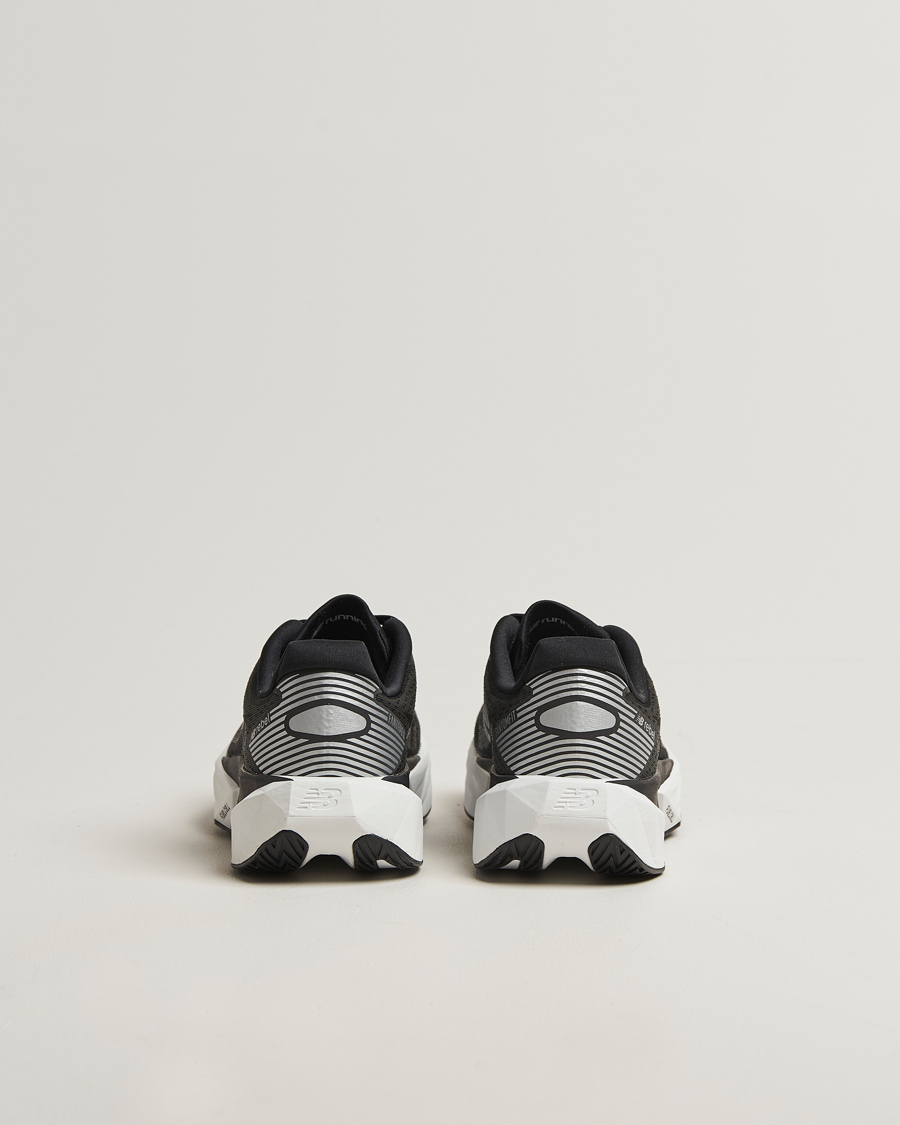 Herre | Løpesko | New Balance Running | FuelCell Rebel V5 Black