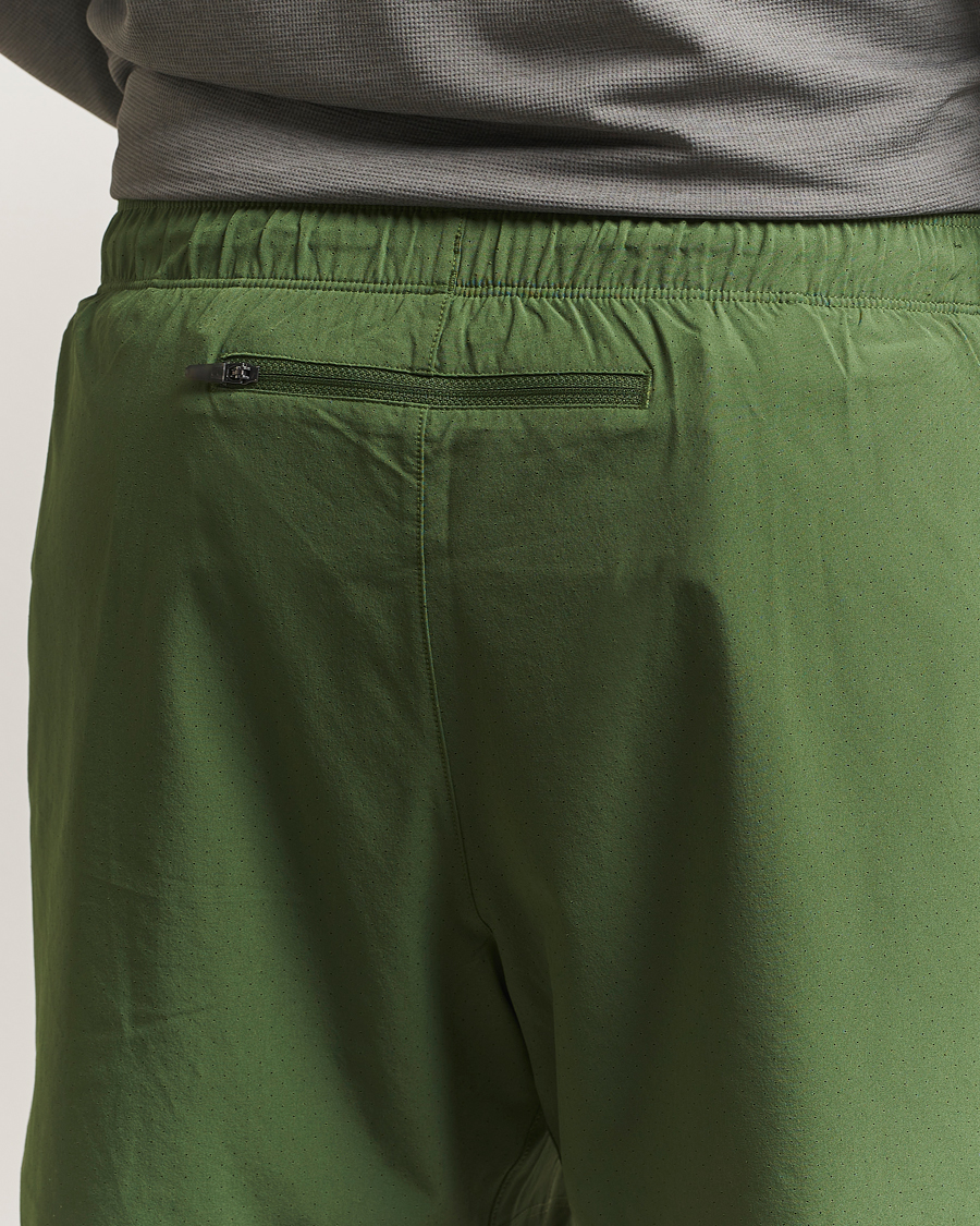 Herre | Shorts | New Balance Running | Athletics 5 RC Shorts Dark Alpine Green