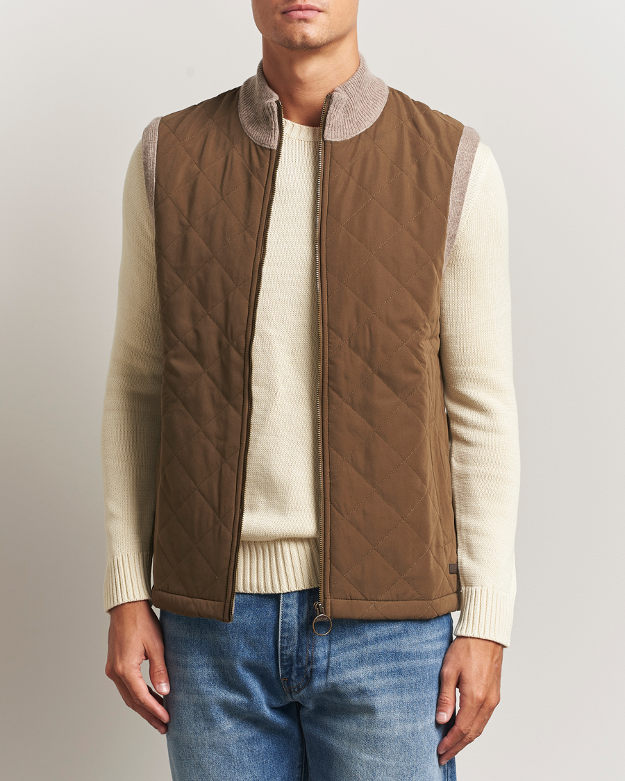Herre | Gensere | Barbour Lifestyle | Shoveler Knitted Gilet Stone