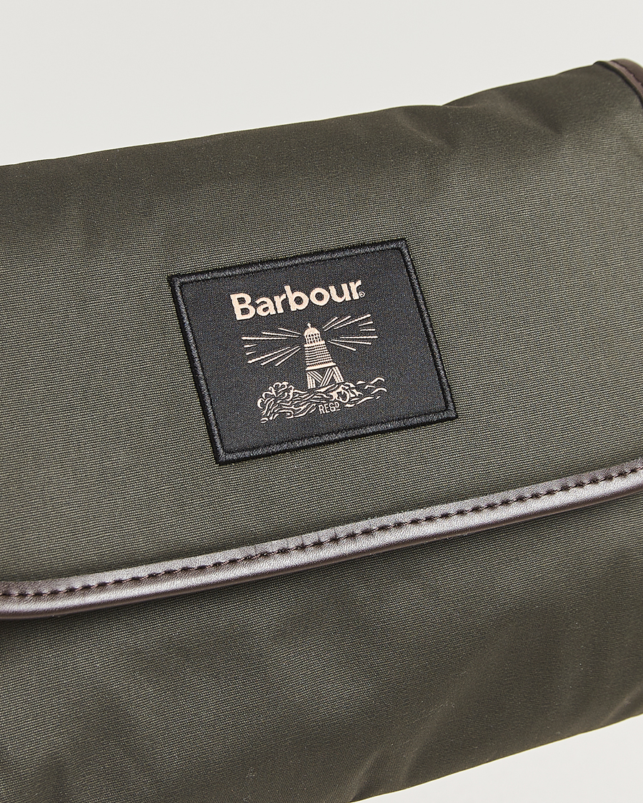 Herre | Vesker | Barbour Lifestyle | Wax Hanging Washbag Olive