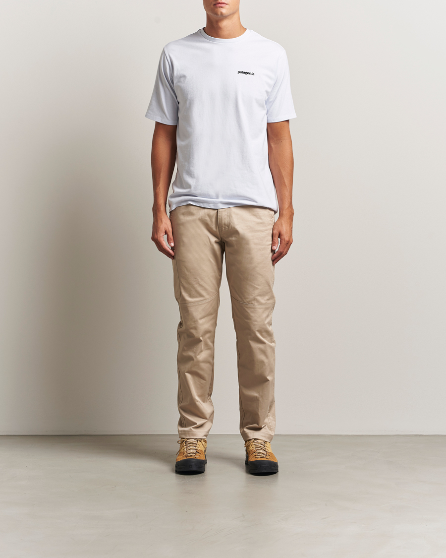 Herre | T-Shirts | Patagonia | P-6 Logo T-Shirt White