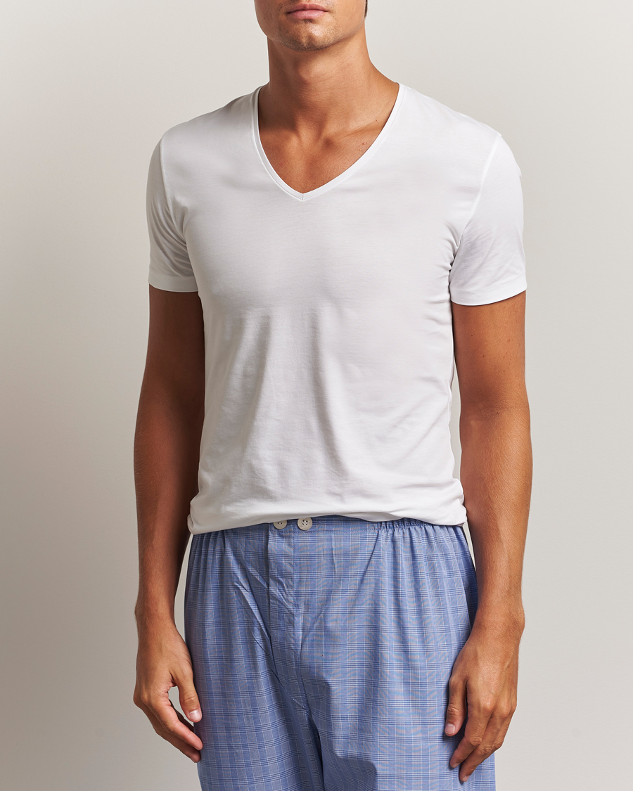 Herre | T-Shirts | Derek Rose | Pima Cotton V-Neck T-Shirt White