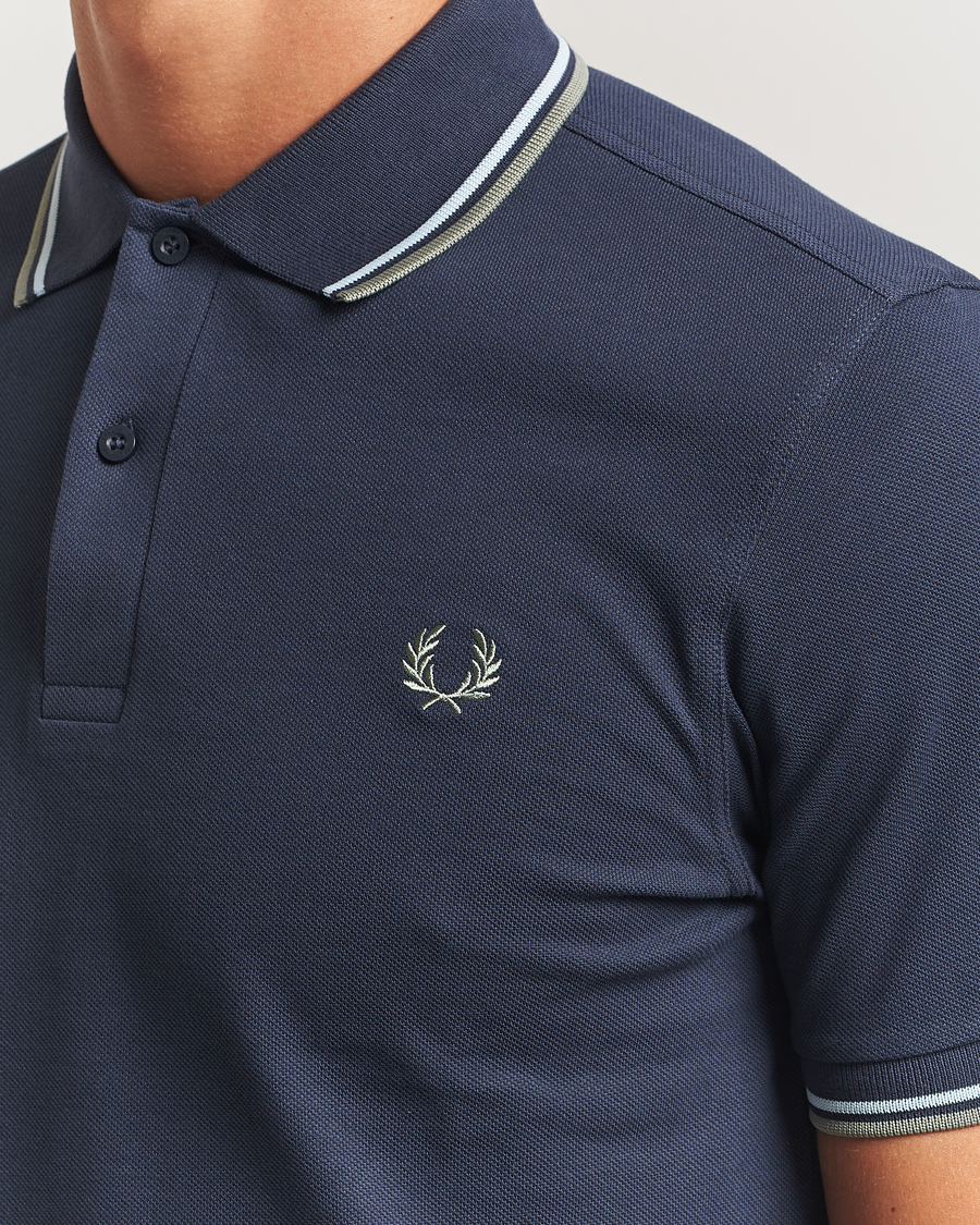 Herre | Pikéer | Fred Perry | Twin Tipped Shirt Dark Airforce