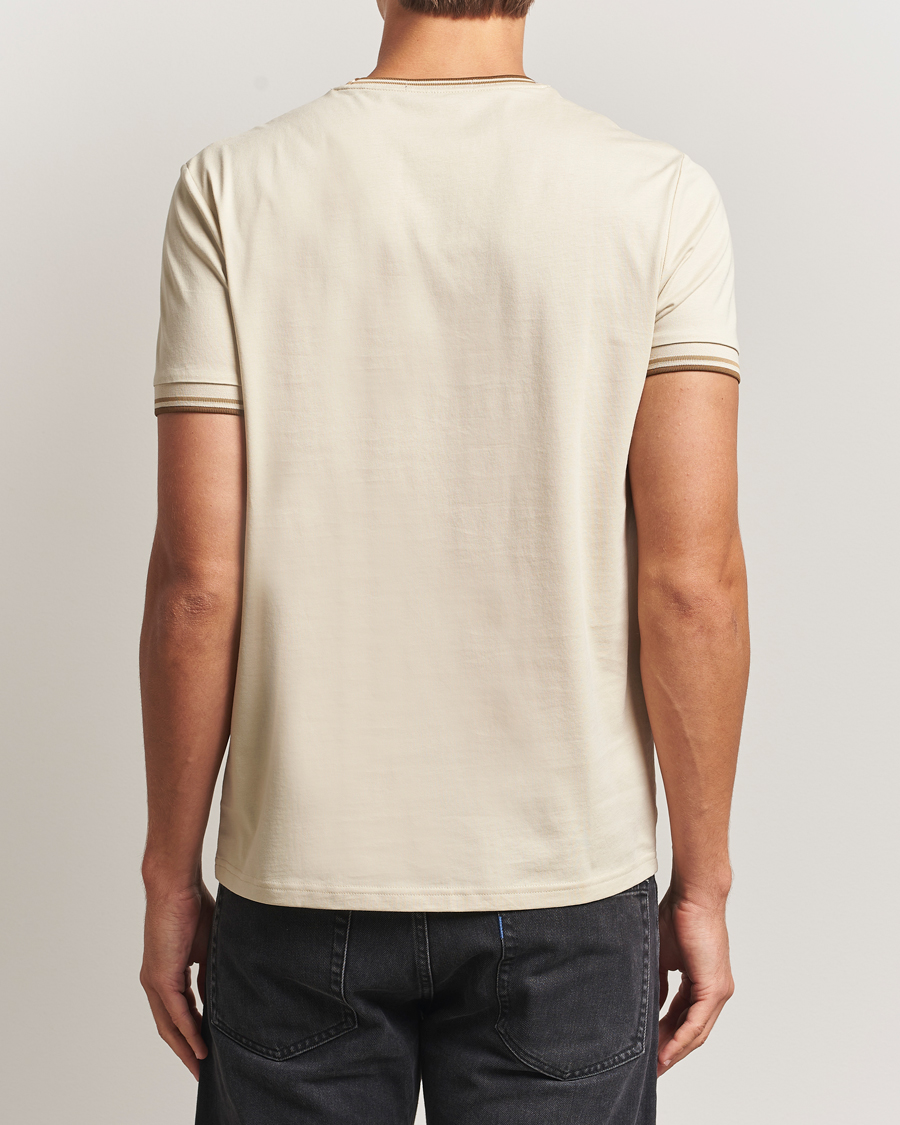 Herre | T-Shirts | Fred Perry | Twin Tipped T-Shirt Oatmeal