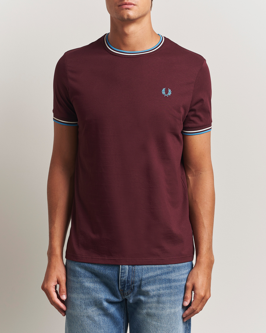 Herre | T-Shirts | Fred Perry | Twin Tipped T-Shirt Oxblood
