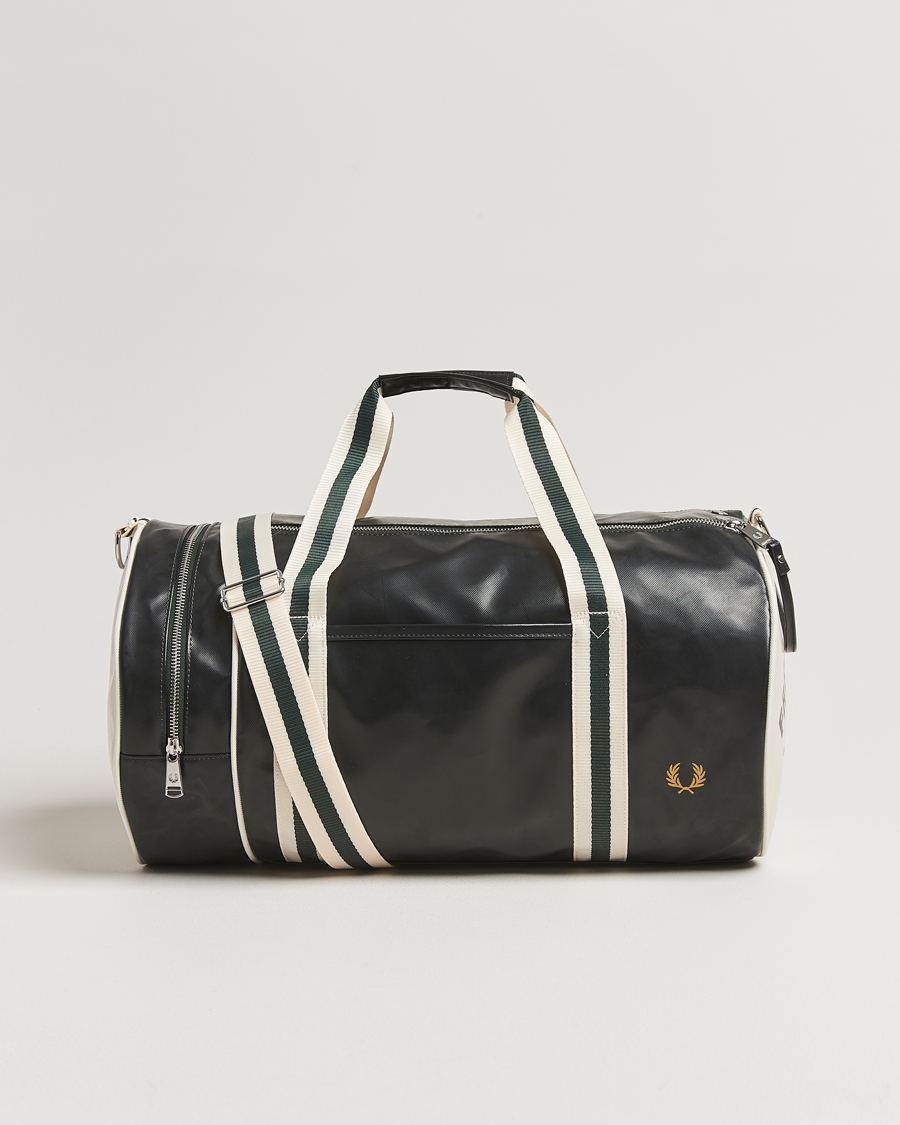 Herre | Vesker | Fred Perry | Classic Barrel Bag Night Green/Ecru