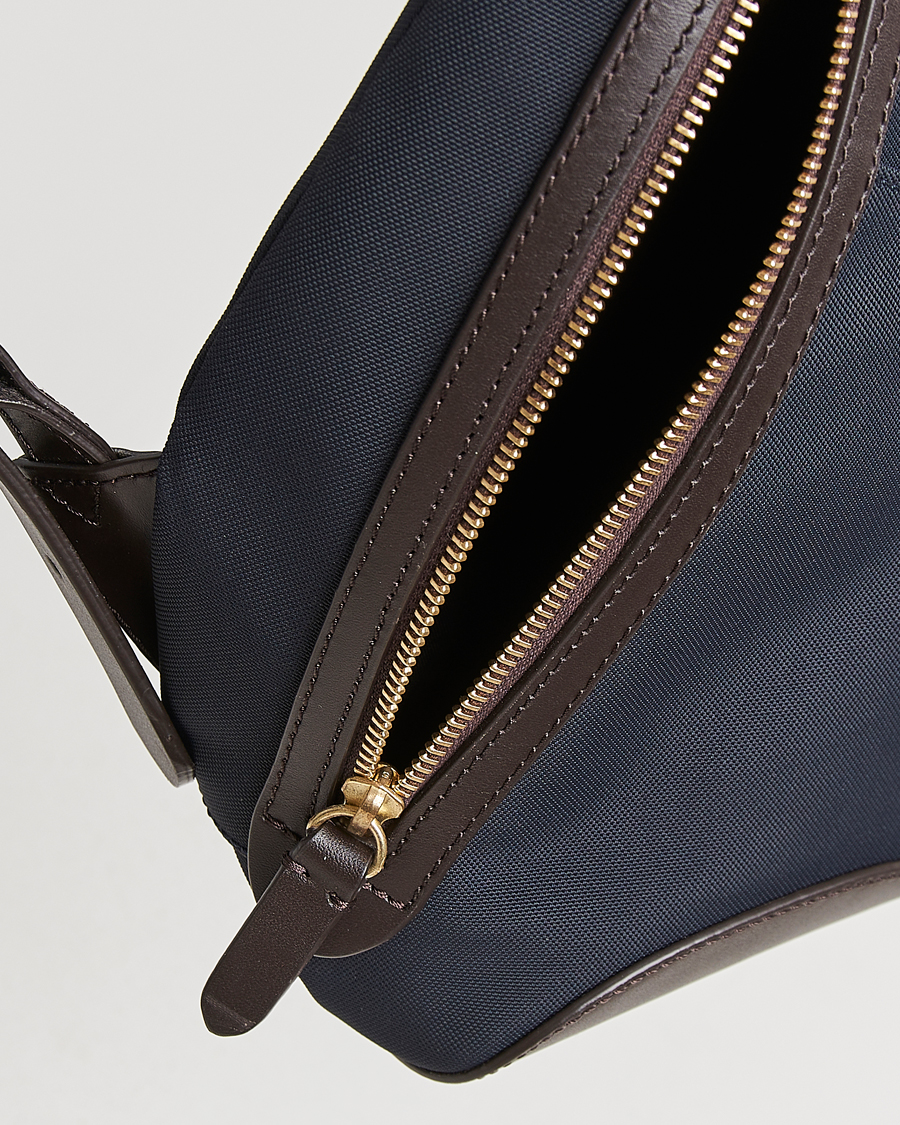 Herre | Vesker | Mismo | M/S Drop Crossbody Bag Navy/Dark Brown