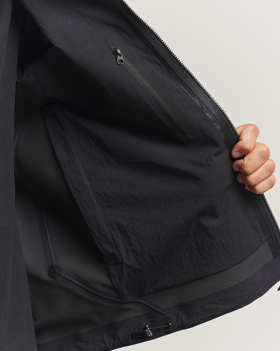 Herre | Jakker | Arc'teryx Veilance | Isogon GORE-TEX Hooded Shell Jacket Black