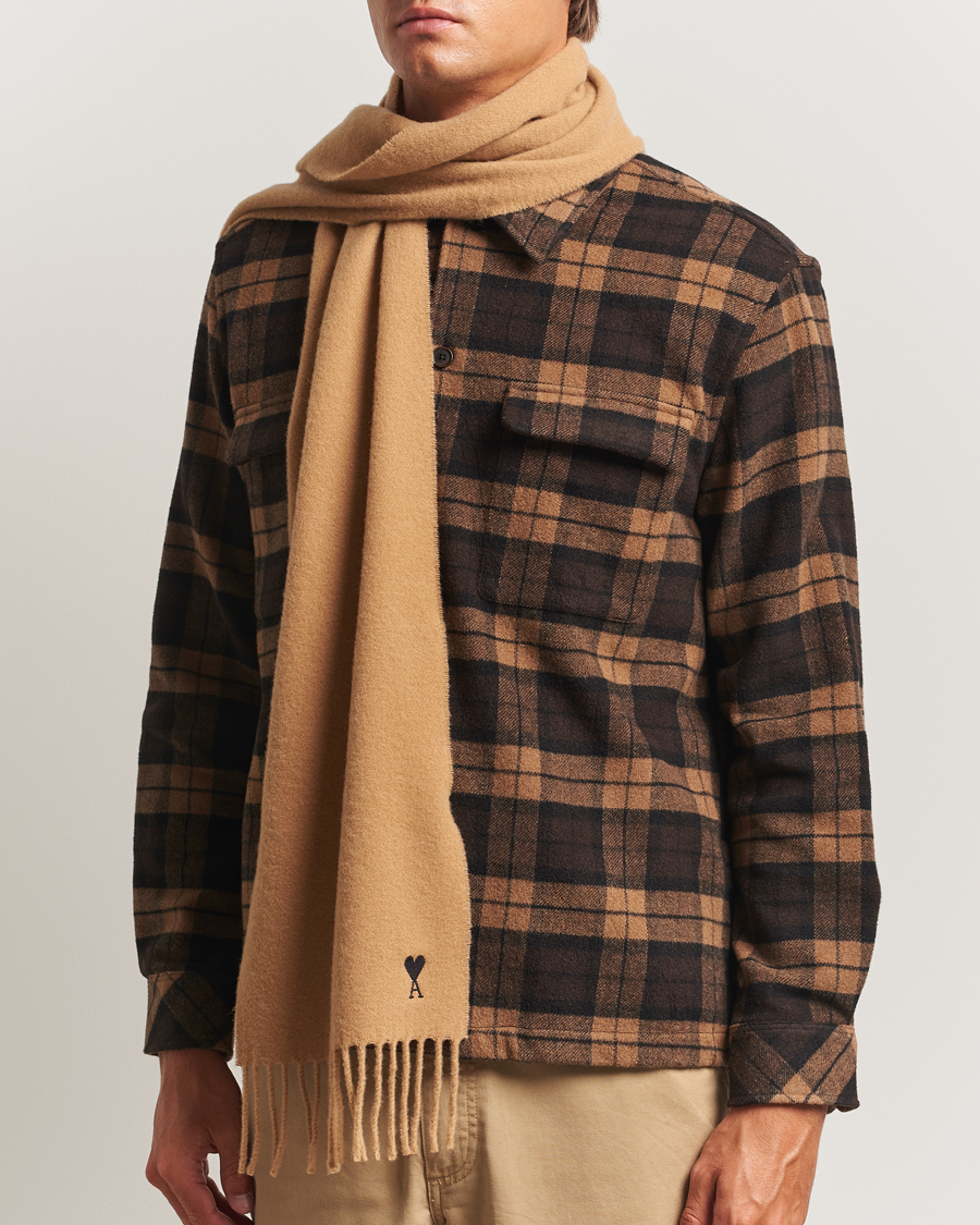 Herre | Skjerf | AMI | Heart Logo Scarf Camel