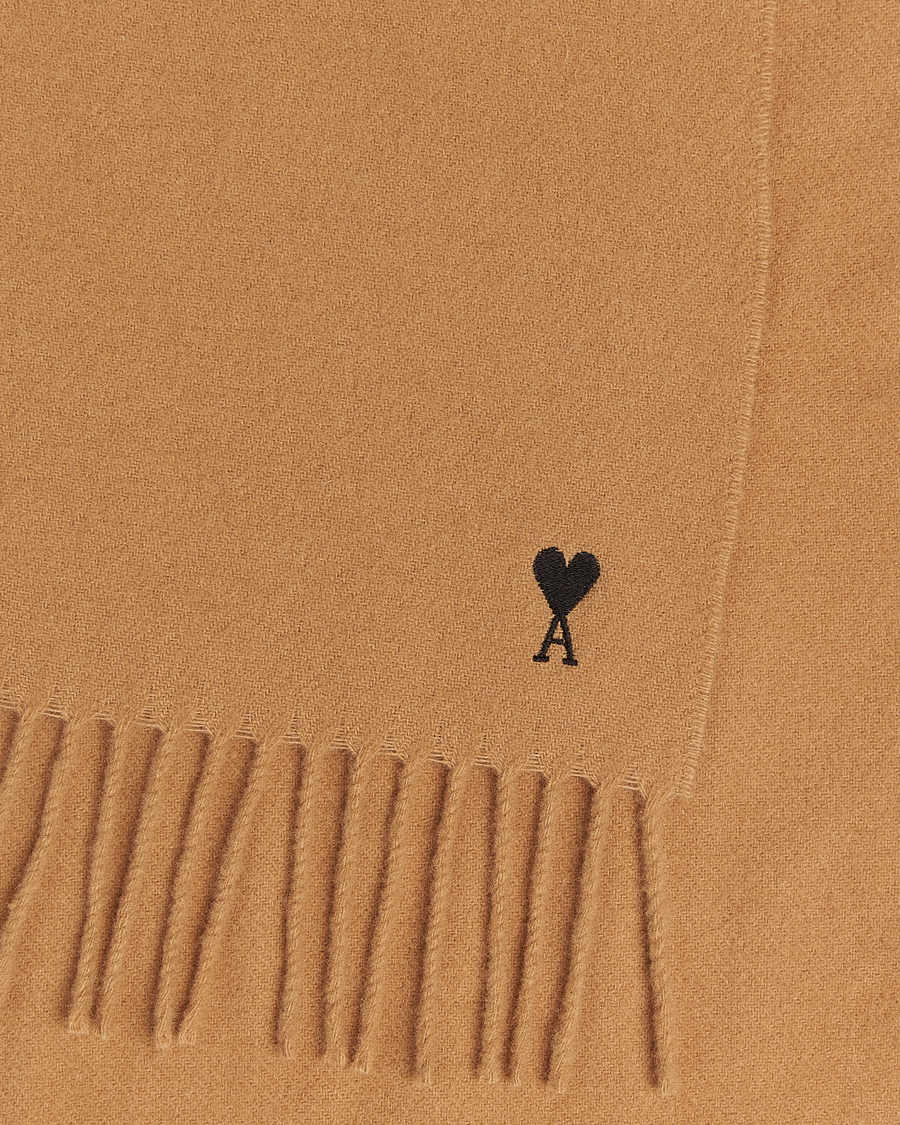Herre | Skjerf | AMI | Heart Logo Scarf Camel