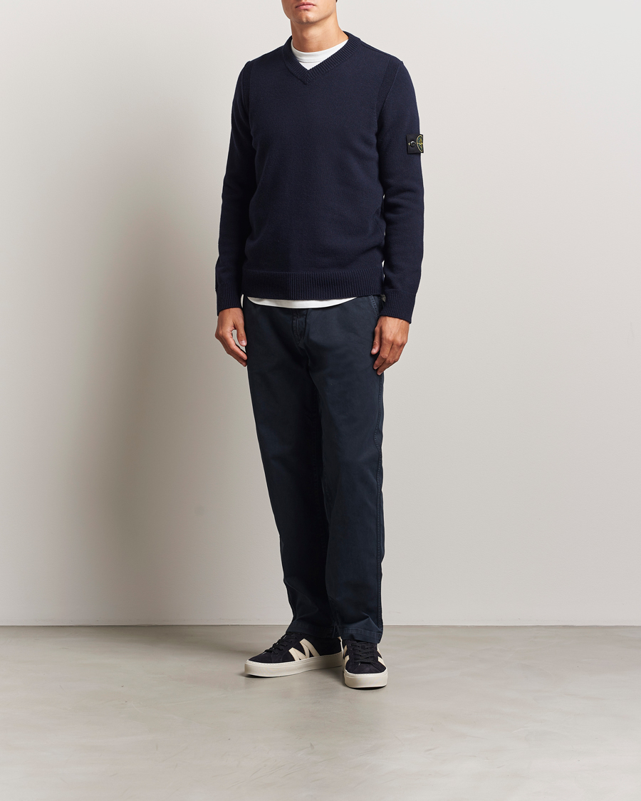 Herre | Gensere | Stone Island | Knitted Lambswool V-Neck Navy