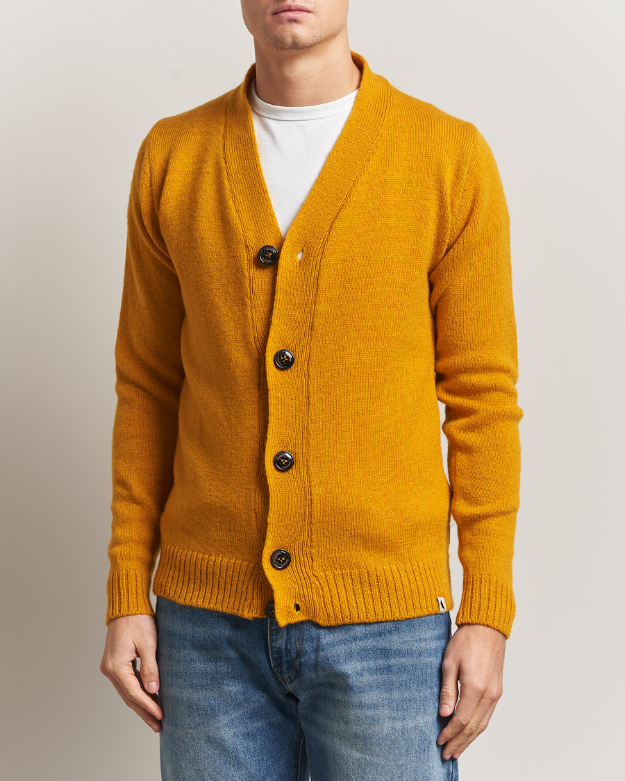 Herre | Gensere | Peregrine | Maker's Stitch Merino Cardigan Honey