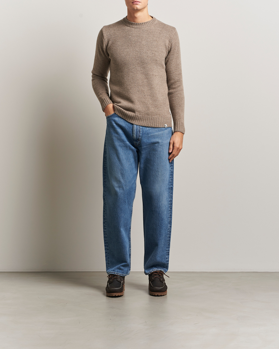 Herre | Gensere | Peregrine | Maker's Stitch Merino Crew Light Brown