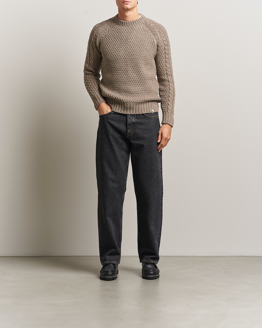 Herre | Gensere | Peregrine | Winston Merino Crew Light Brown
