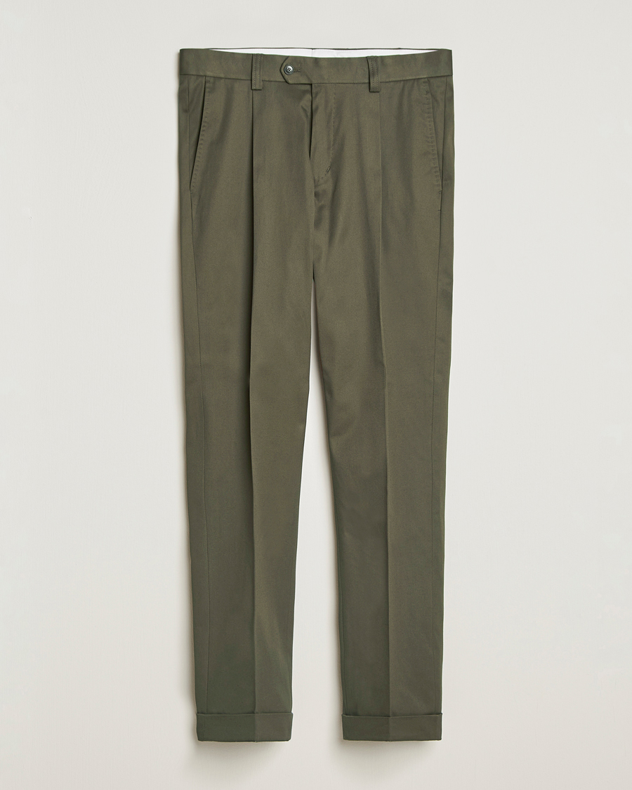 Herre | Bukser | Tiger of Sweden | Tenuta Pleated Cotton Trousers Deep Olive