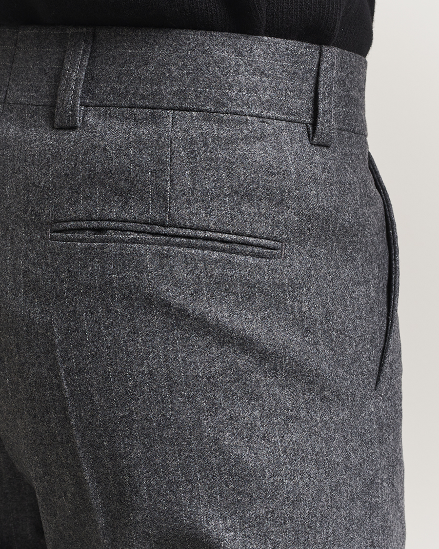 Herre | Bukser | Tiger of Sweden | Tommie Wool Pleated Pinstriped Trousers Silver