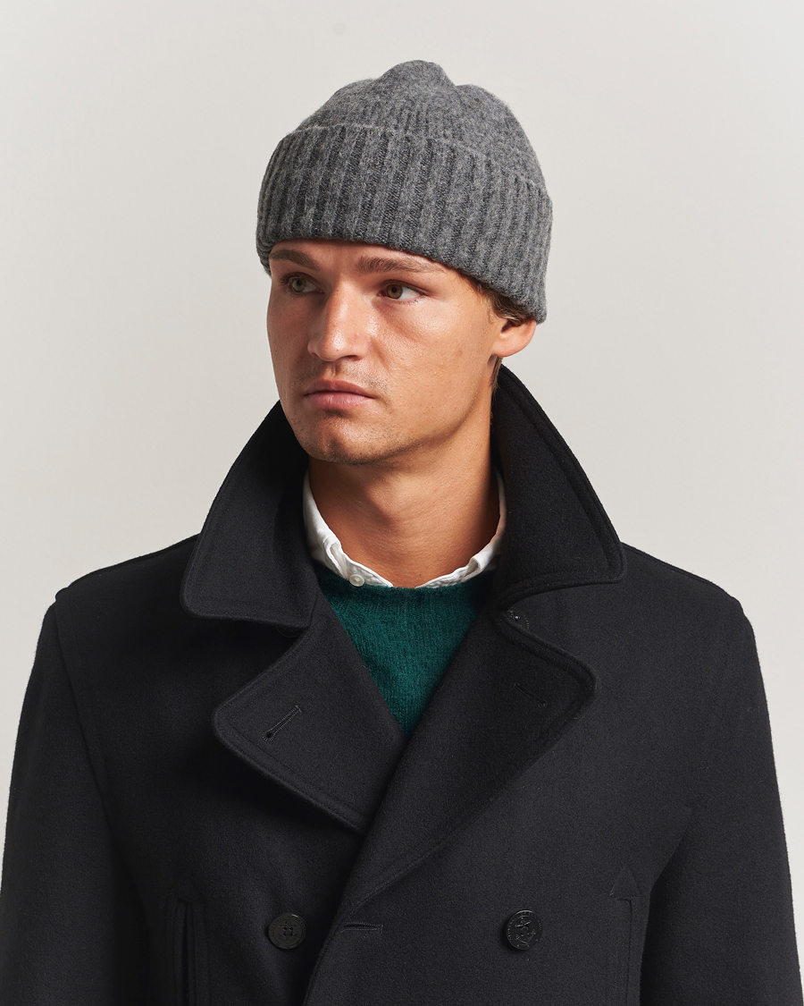 Herre | Luer | Robert Mackie | Rona Ribbed Shaggy Lambswool Beanie Dark Grey