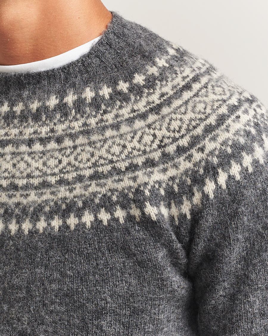 Herre | Gensere | Harley Of Scotland | Brushed Supersoft Lambswool Yolk Fairisle Grey