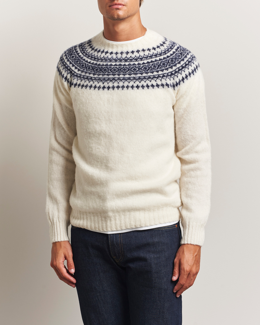 Herre | Gensere | Harley Of Scotland | Brushed Supersoft Lambswool Yolk Fairisle White