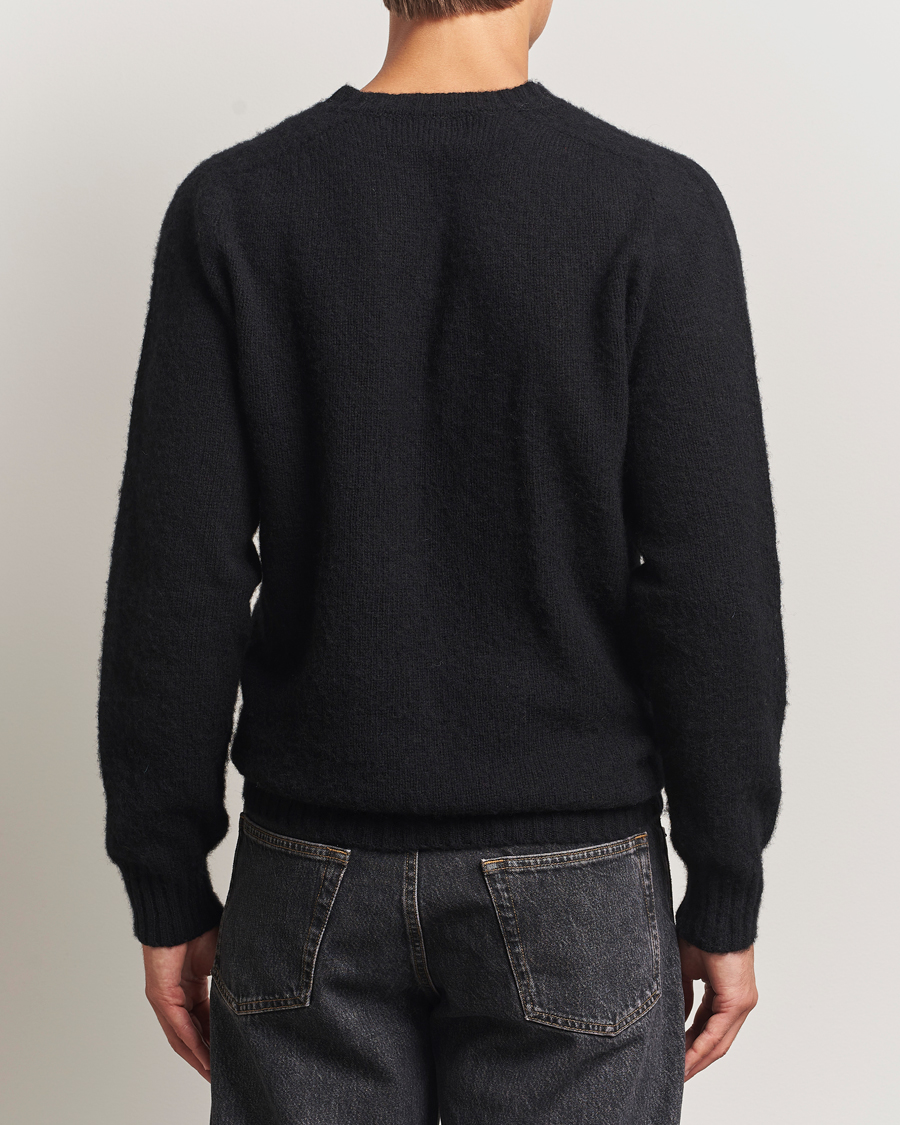 Herre | Gensere | Harley Of Scotland for Care of Carl | Brushed Supersoft Lambswool V-Neck Black