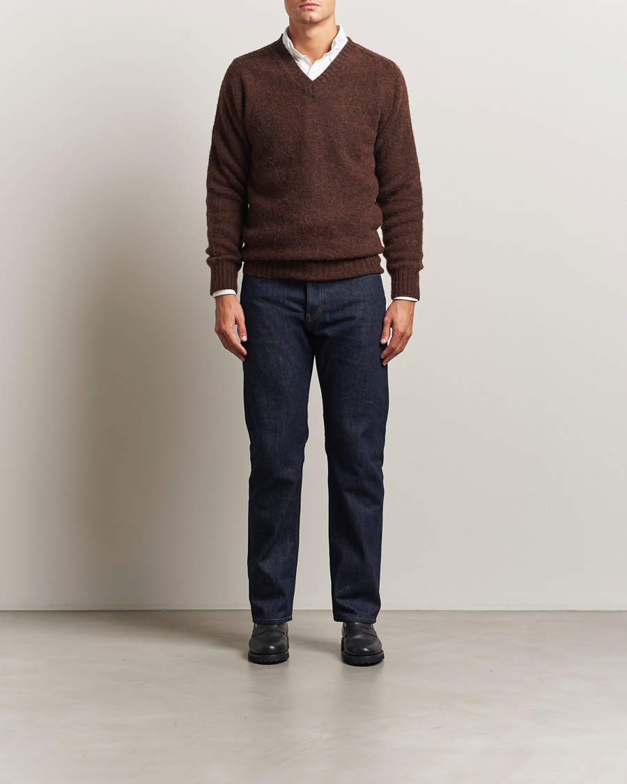 Herre | Gensere | Harley Of Scotland for Care of Carl | Brushed Supersoft Lambswool V-Neck Brown