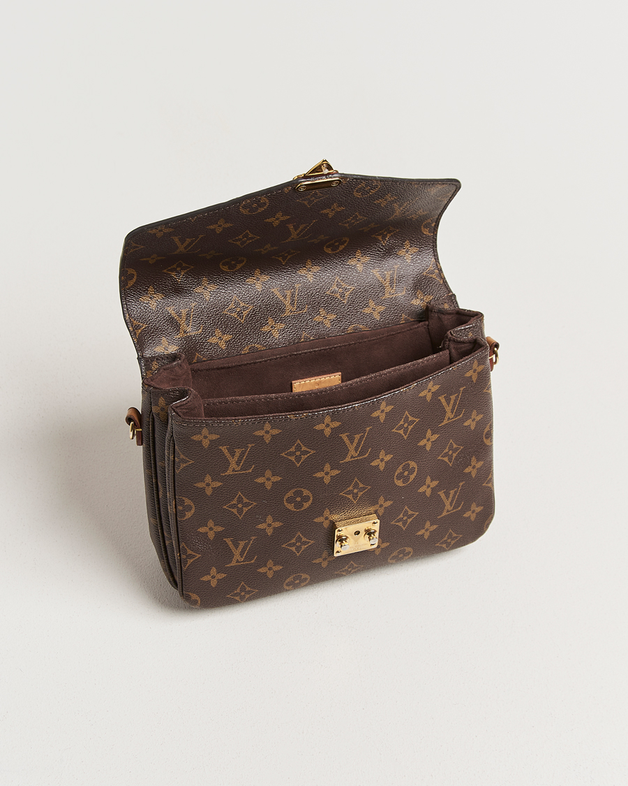 Herre | Pre-Owned & Vintage Bags | Louis Vuitton Pre-Owned | Pochette Métis Monogram