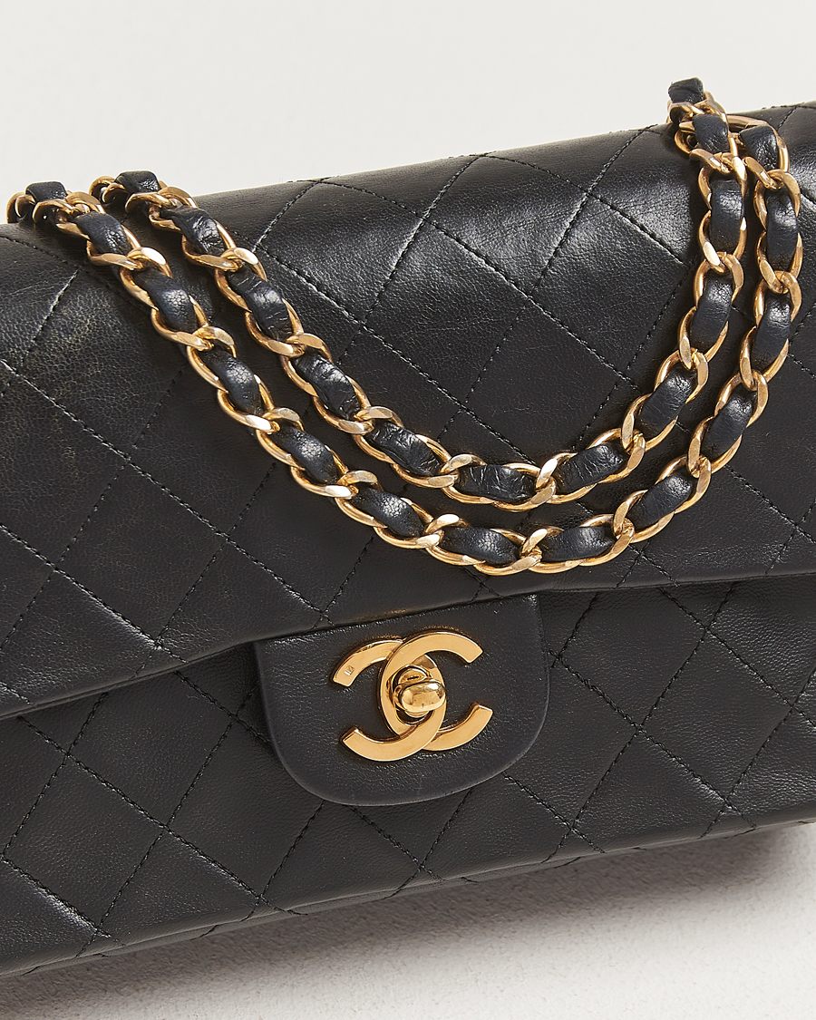 Herre | Pre-Owned & Vintage Bags | Chanel Pre-Owned | Classic Double Flap Small Lambskin Black