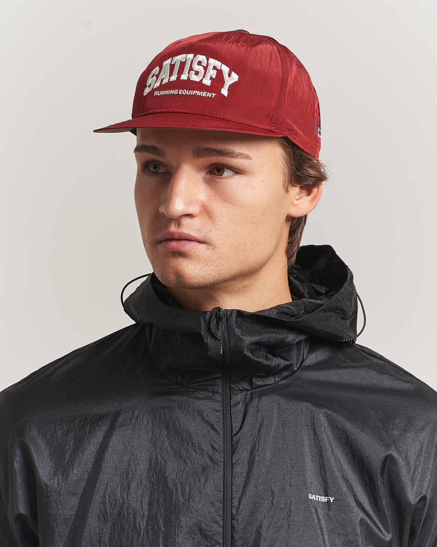 Herre | Hatter og capser | Satisfy | FliteSilk Running Cap Burgundy