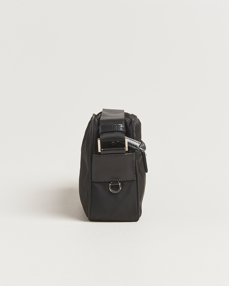 Herre | Pre-Owned & Vintage Bags | Prada Pre-Owned | Tessuto Nylon Leather Shoulder Bag Black