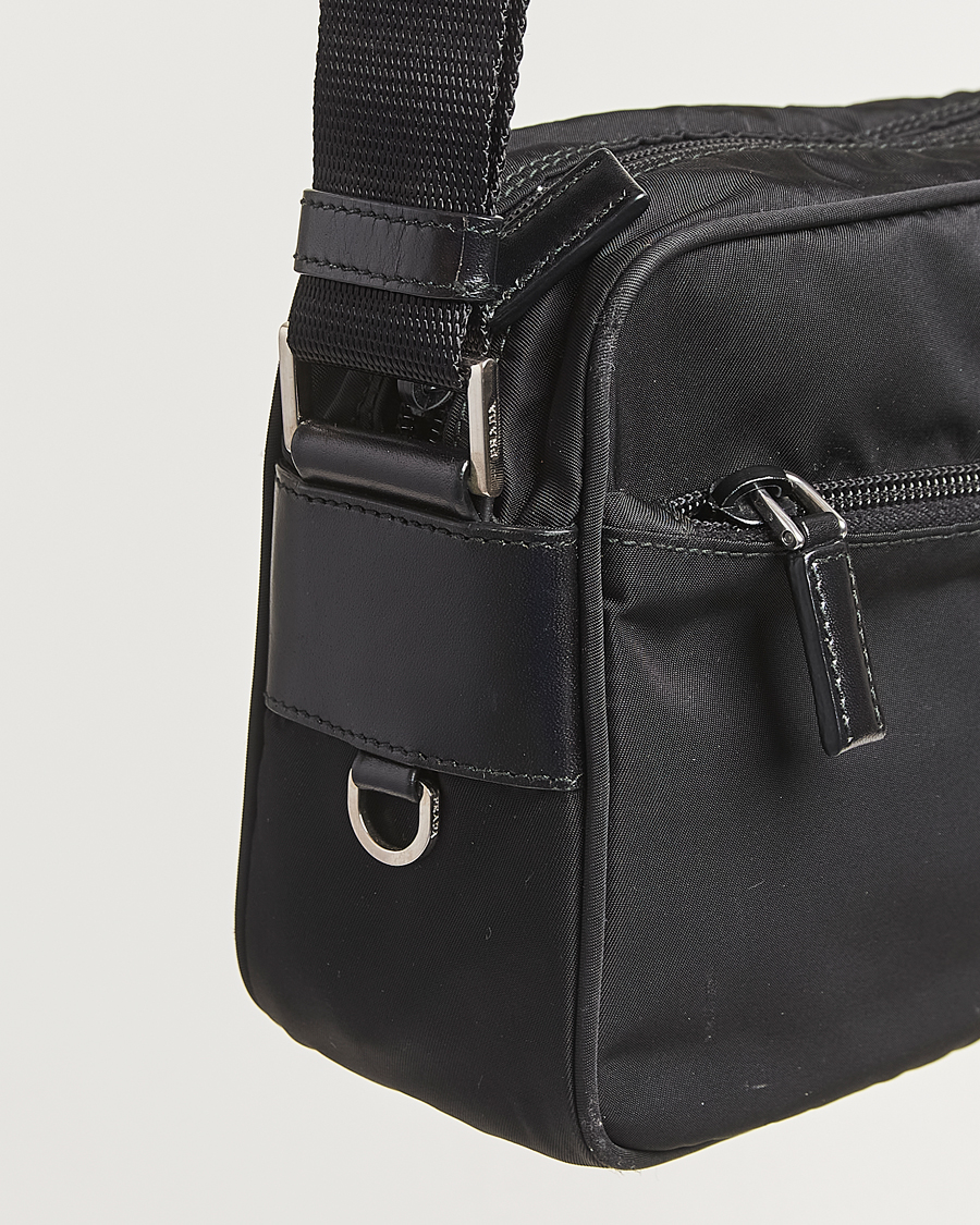 Herre | Pre-Owned & Vintage Bags | Prada Pre-Owned | Tessuto Nylon Leather Shoulder Bag Black