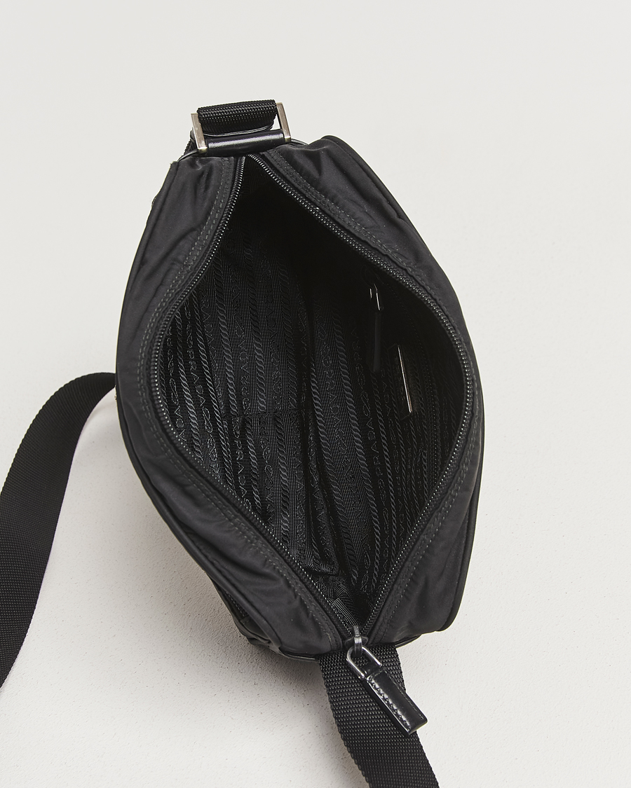 Herre | Pre-Owned & Vintage Bags | Prada Pre-Owned | Tessuto Nylon Leather Shoulder Bag Black