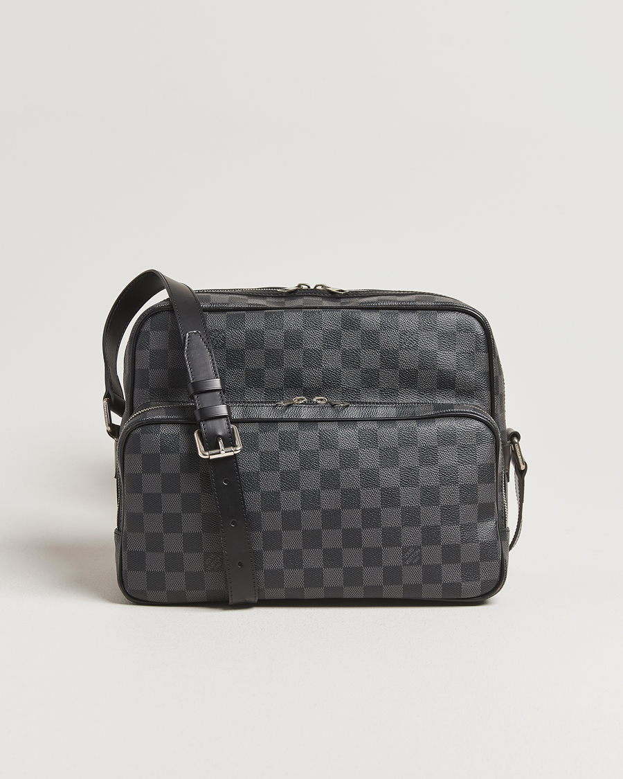 Herre | Pre-Owned & Vintage Bags | Louis Vuitton Pre-Owned | Leoh Shoulder Bag Damier Graphite