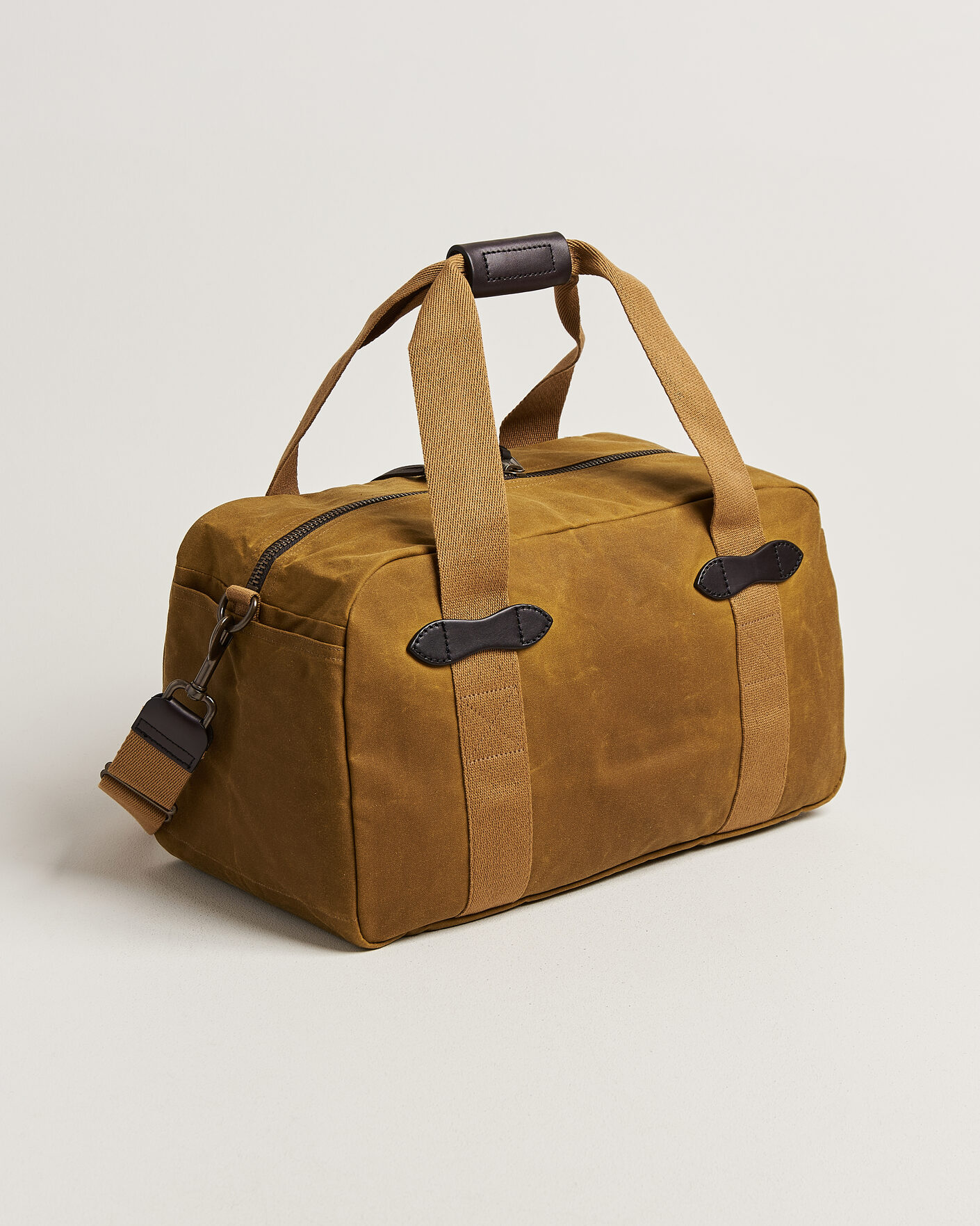 Herre | Vesker | Filson | Tin Cloth Small Duffle Tan