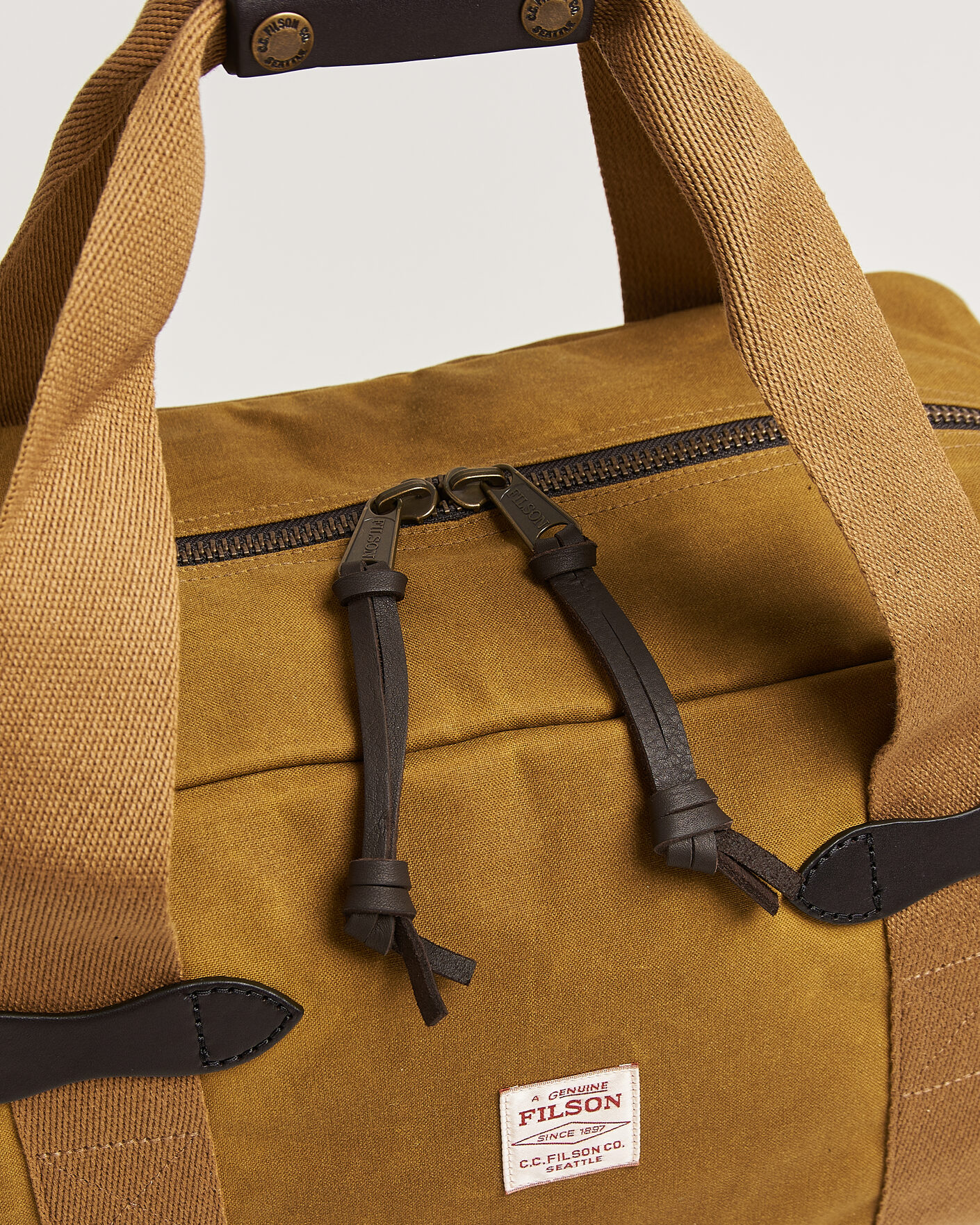 Herre | Vesker | Filson | Tin Cloth Small Duffle Tan