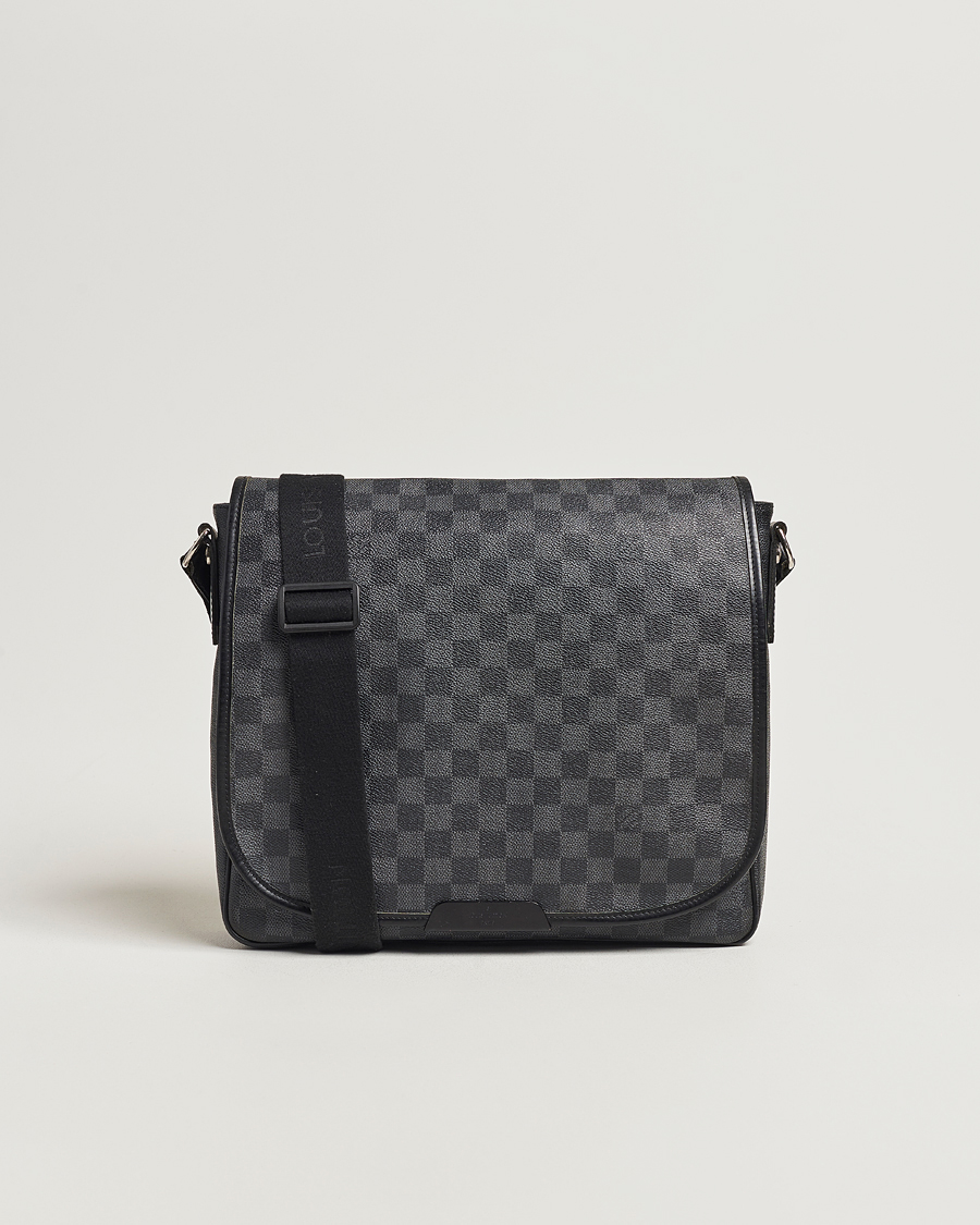 Herre | Pre-Owned & Vintage Bags | Louis Vuitton Pre-Owned | Daniel MM Shoulder Bag Damier Graphite