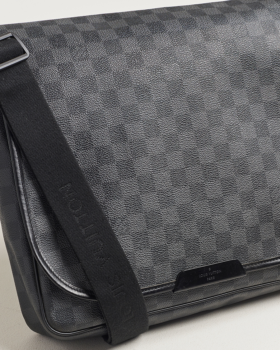 Herre | Pre-Owned & Vintage Bags | Louis Vuitton Pre-Owned | Daniel MM Shoulder Bag Damier Graphite