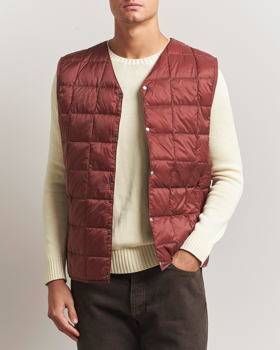 Herre | Jakker | TAION | V-Neck Lightweight Down Vest Dark Red
