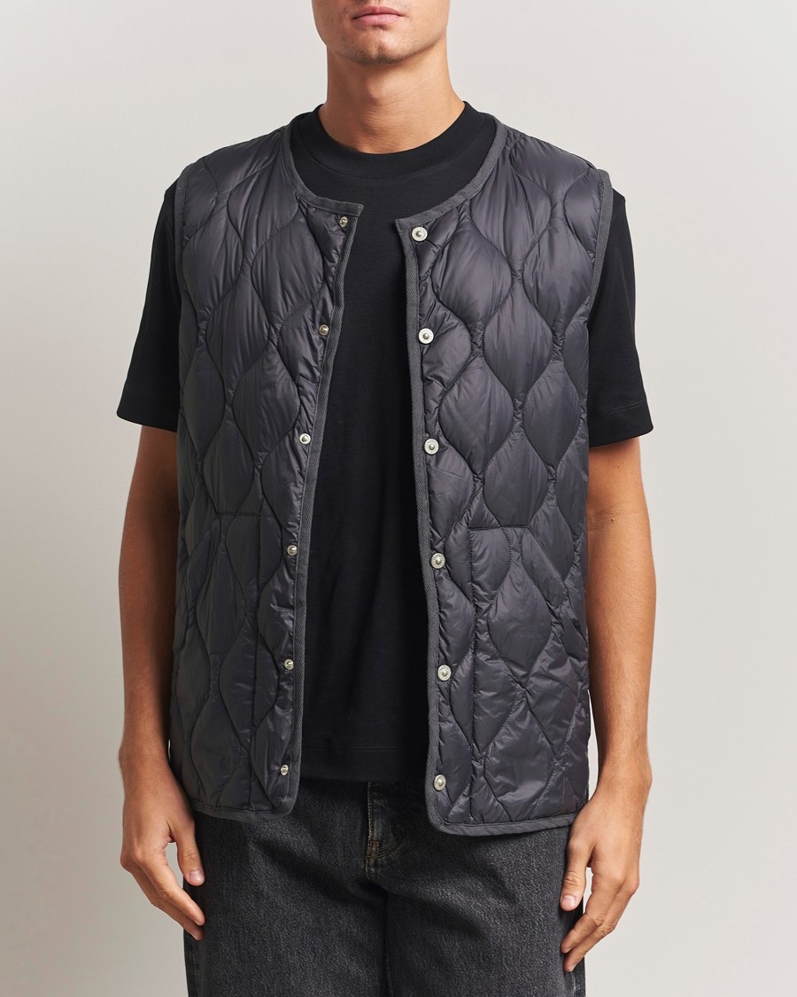Herre | Vester | TAION | Military Crew Neck Down Vest Dark Grey